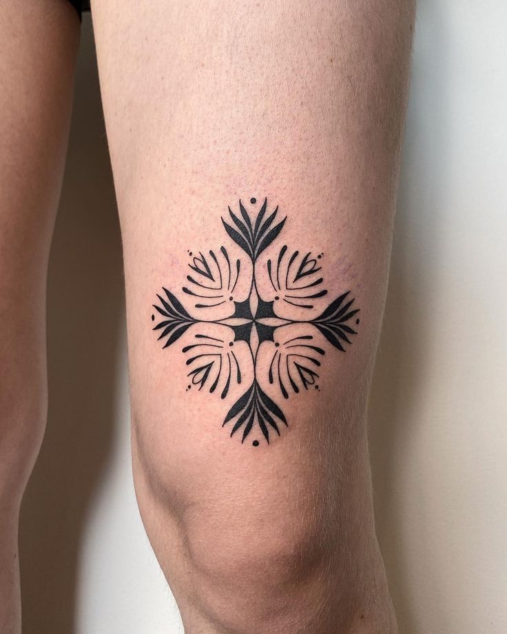 american traditional knee tatto