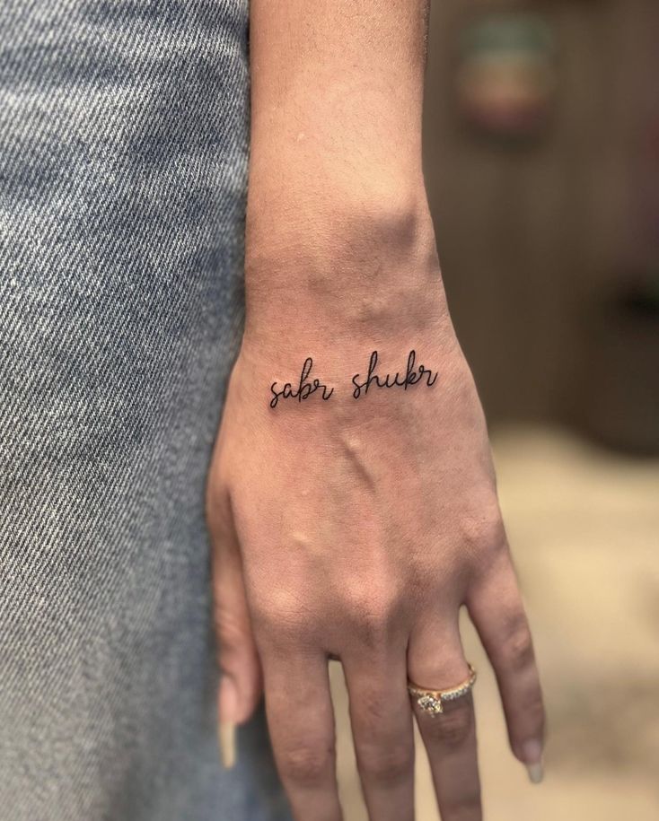 designs classy women's unique hand tattoos