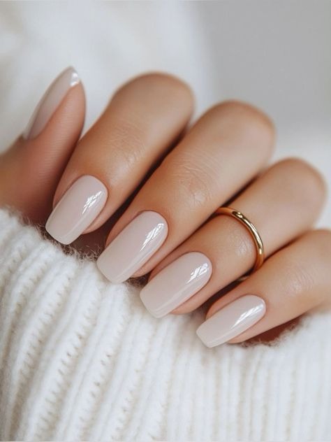 gold and white nail design

