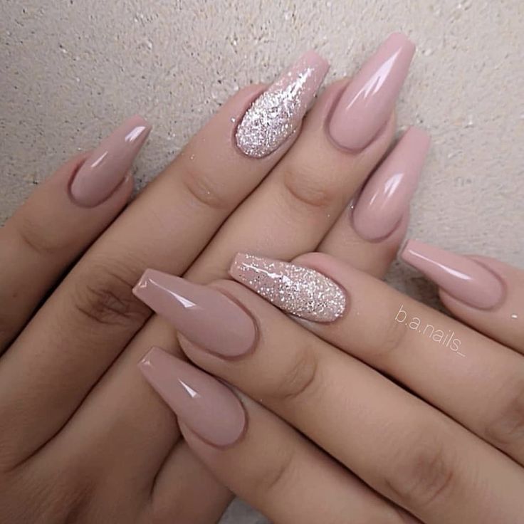 pink and white nail designs 2024