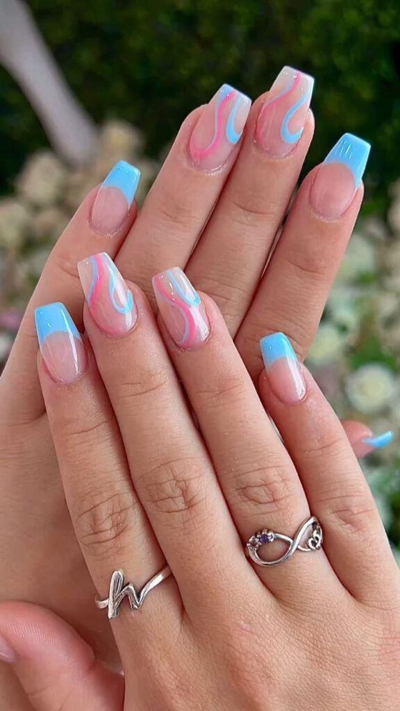 preppy nail inspo