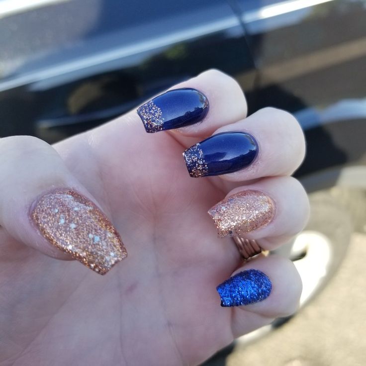 royal blue and gold nails