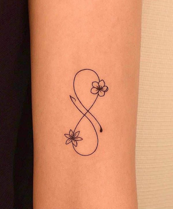 small tattoo ideas for women on chest