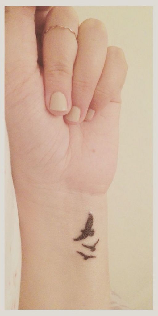 sparrow tattoo meaningful small bird tattoos