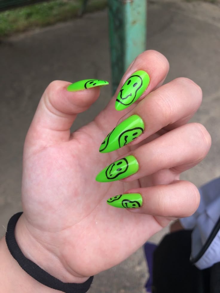 lime green nail designs short

